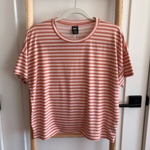 (GUC) REI Women's Beyonder Orange and White Striped T-Shirt, Medium